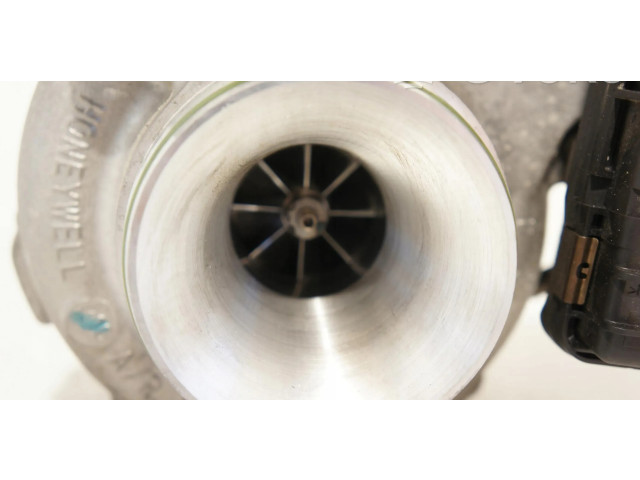 Turbodmychadlo Турбина 8570081 BMW X1 F48 F49