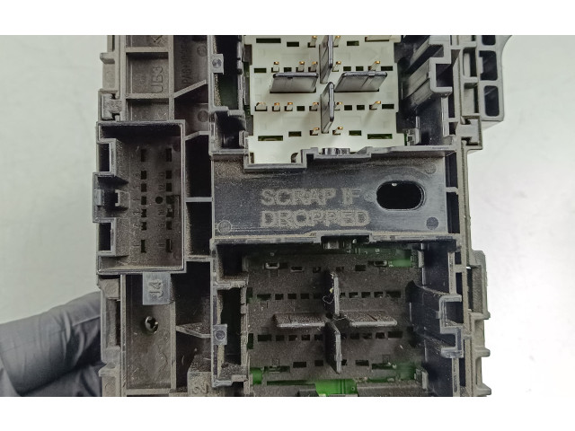 Блок предохранителей 68347016AD Jeep Grand Cherokee WL