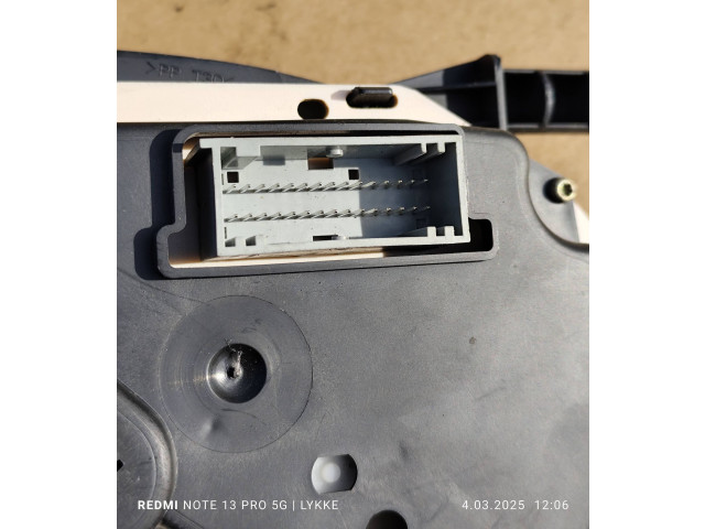 Спидометр (приборный щиток) P8200059776, 277152km   Renault Clio II   