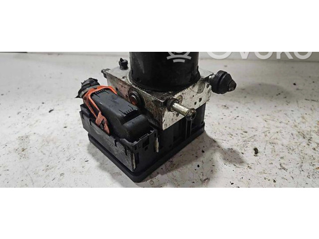 Блок АБС 00401617D0, 0HU7K11E92 Mitsubishi Grandis - года