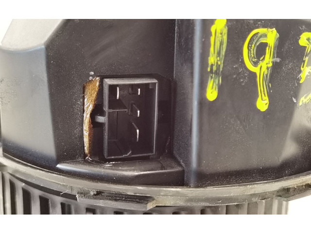 Вентилятор печки    1K1820015C, F983228M   Audi A3 S3 8P