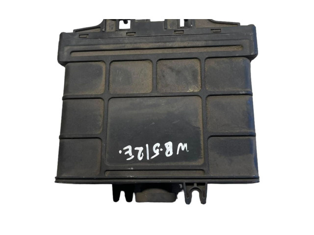 Блок управления коробкой передач 01M927733LT, 5WK33576K01 Volkswagen Golf IV