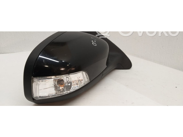 Зеркало электрическое Volvo V70 2000-2004 года