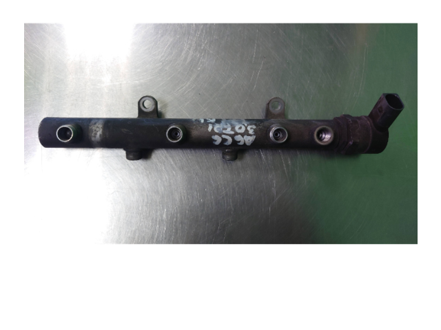 Топливная рампа 059130090AG   Audi A6 Allroad C6  