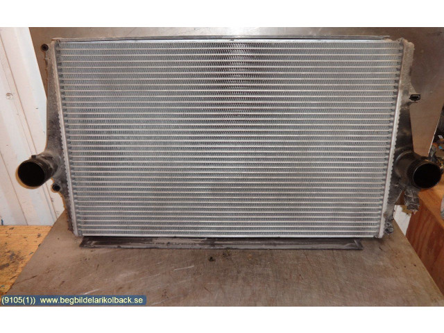 Радиатор интеркулера     Volvo S80   