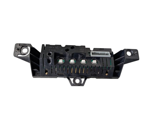 Přístrojová deska Renault Twingo I 2005 7711368801, 8200303301