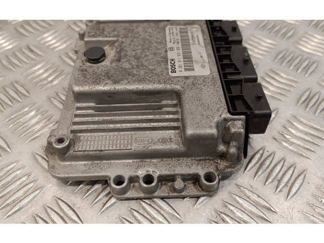 Řídící jednotka 0281011833, 8200602204 Renault Vel Satis 2006