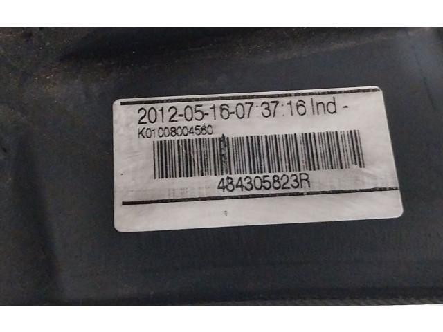 Руль Renault Twizy  2012 -  года 484305823R, 484305823R      