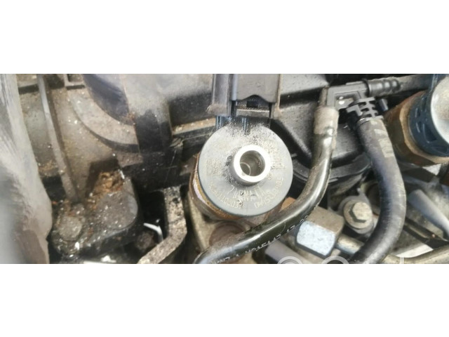 Форсунка 8201108033 Dacia Sandero для дизельного двигателя 1.5