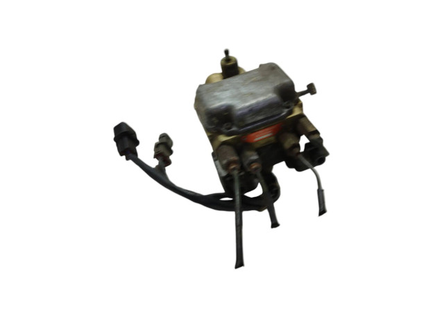 Блок АБС MR205236, 5701526 Mitsubishi Space Wagon 1992 - 1998 года