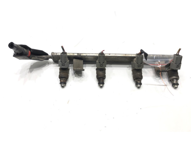 Топливная рампа MR988977 Mitsubishi Lancer VIII