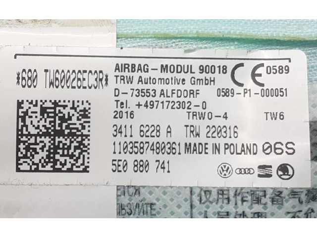 Надувная подушка для передней двери       Skoda Octavia Mk3 (5E)  2013 - 2019 года   