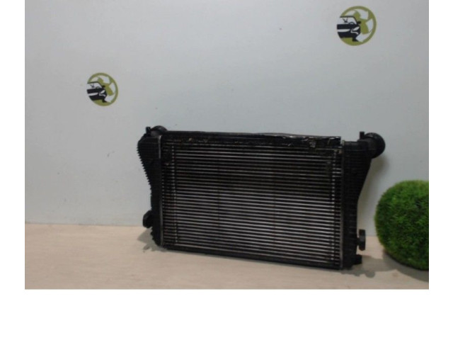 Интеркулер     Volkswagen Touran I 