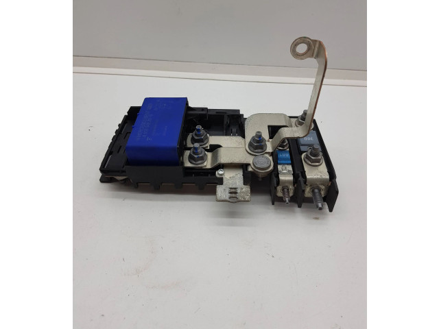 Блок предохранителей A2465401850, 1904651 Infiniti Q30