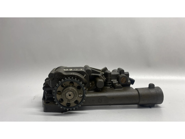 Масляный насос  M 133.980 A1331800201, R2701810501  Mercedes-Benz GLA W156 2.0