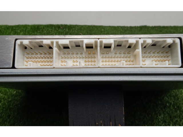 Sonstige Steuergeräte / Module DENSO, 4.CONECTORES Toyota Corolla Verso E121