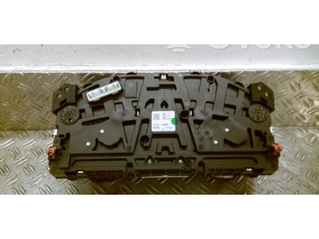 Přístrojová deska Suzuki Swift III 2023