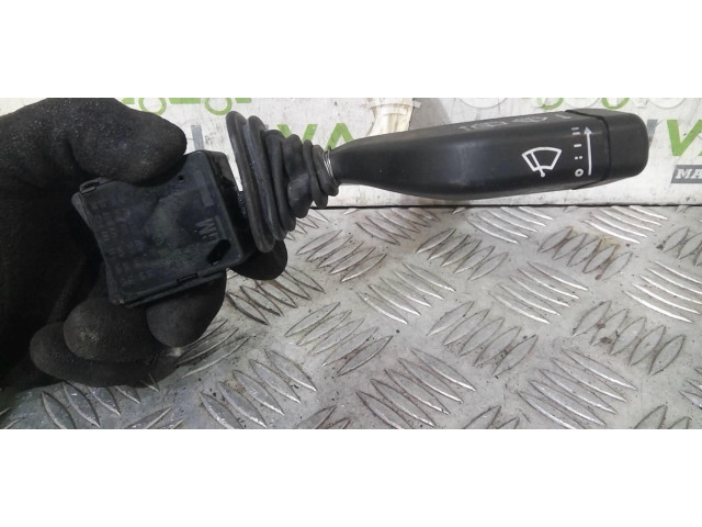 Ручка стеклоочистителей 9185417 Opel Meriva A