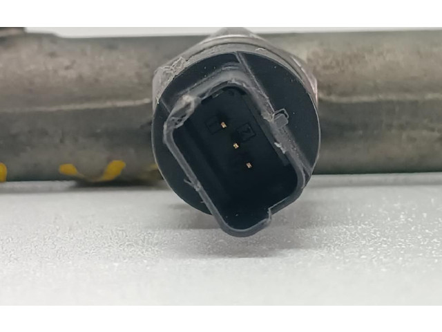 Топливная рампа 0445214019   Citroen C5   для двигателя RHZ