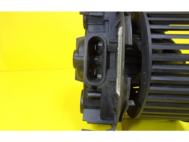 Вентилятор печки       Renault Clio III