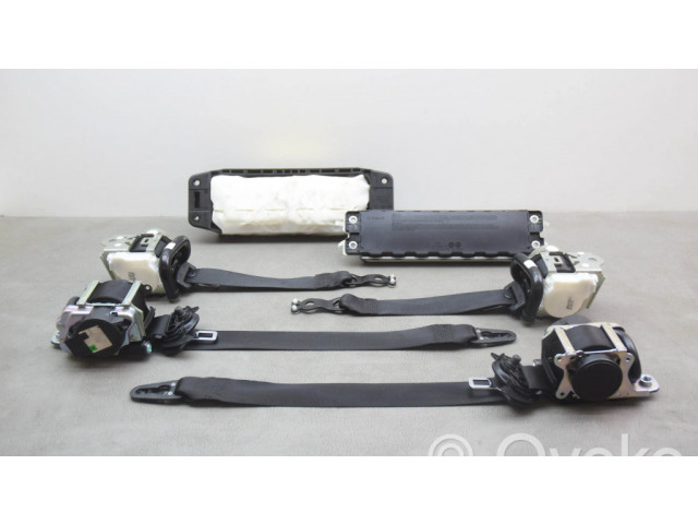 Передний ремень безопасности