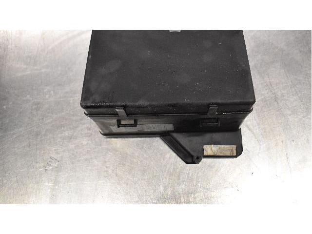 Pojistková skříňka 8365738 BMW 5 E34 1993