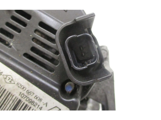 Генератор 8200667608A Nissan Tiida C11