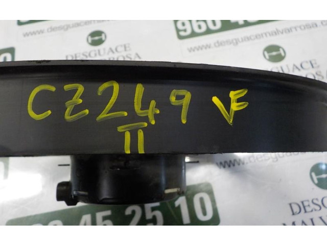 Вентилятор радиатора 68031871AA, 24041567 Jeep Compass