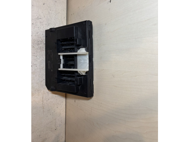 Блок комфорта 5Q0937084AA Skoda Octavia Mk3 (5E)