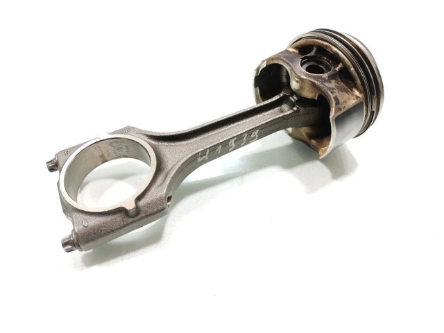  Поршень с шатуном BYT   Audi A3 S3 8P  