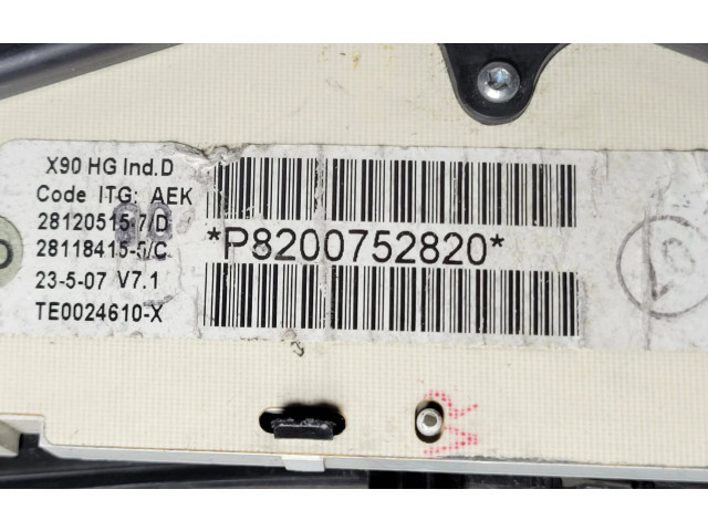 Панель приборов P8200752820, 281184155C   Dacia Logan I       