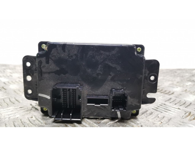 Блок управления P68110610AJ   Jeep Grand Cherokee