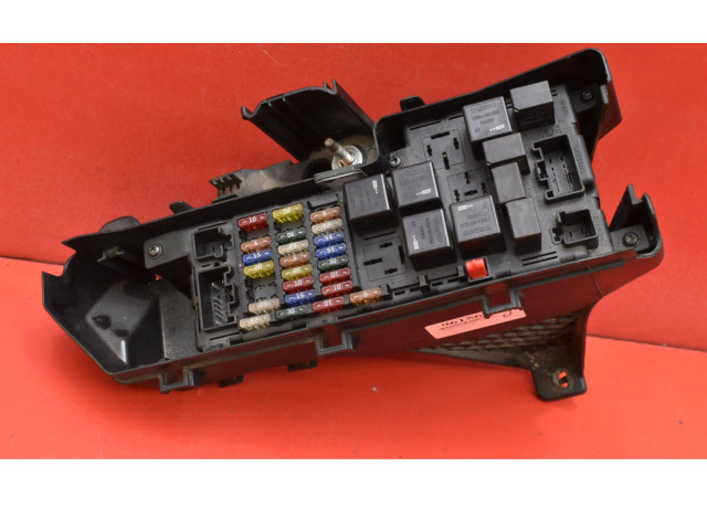 Блок предохранителей 9494210, 9494210 Volvo V70