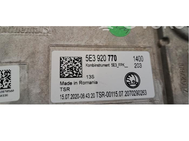 Панель приборов 5E3920770 Skoda Octavia Mk4