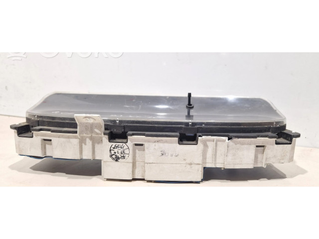 Панель приборов 69719320A Mazda 626