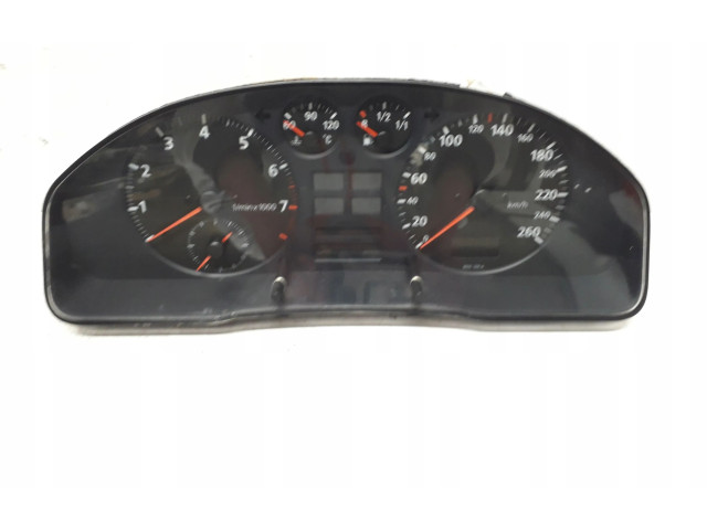 Přístrojová deska Audi A4 S4 B5 8D 1994 4D0907379D, 8D0907557B