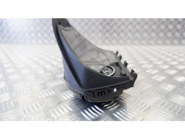 Přístrojová deska BMW X1 F48 F49 2019 9295445