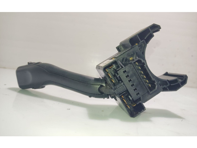 Ручка стеклоочистителей 4B0953503G Audi A6 S6 C6 4F