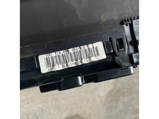 Панель приборов A2105402811, 110080063002   Mercedes-Benz E W210       