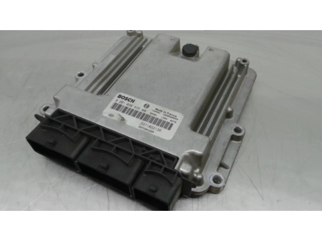 Блок управления двигателя 237102213R Dacia Dokker