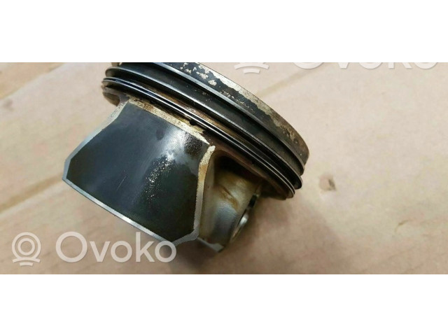  Поршень  06K107065, CJX  Audi A3 S3 8V  