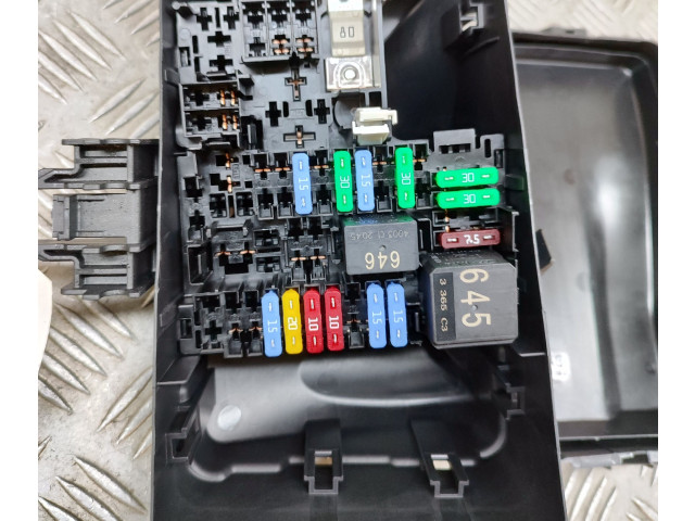 Блок предохранителей 5WA937132A, 5QS907361   Skoda Kodiaq II    