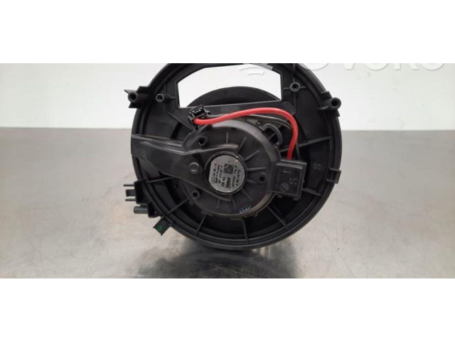 Вентилятор печки 5Q1819021E Volkswagen Golf VII