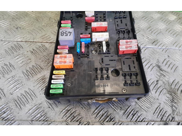 Pojistková skříňka 1K0937124K Seat Toledo III (5P) 2005