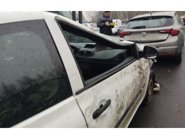 Модуль управления BSM 8200674661 Renault Clio III