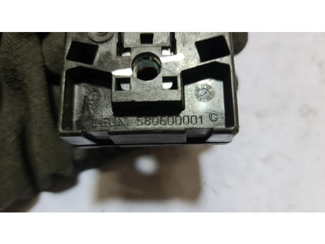 Плюсовый провод (аккумулятора)