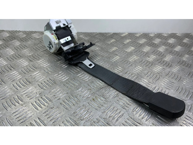 Задний ремень безопасности