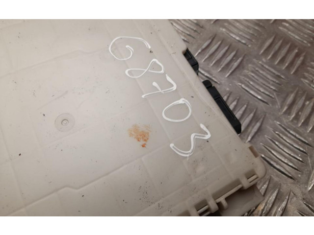 Pojistková skříňka 8273033Q31, 8922133E20 Toyota Camry VIII XV70 2020