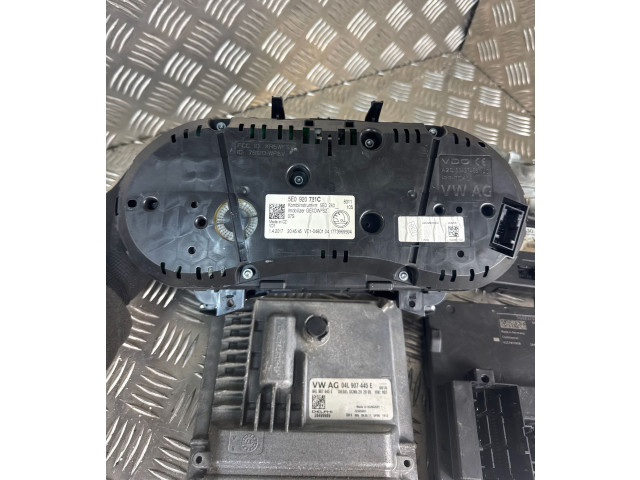 Комплект блоков управления 04L907445E, 3Q0907530A   Skoda Octavia Mk3 (5E)