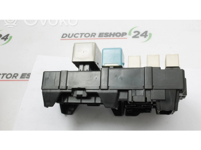 Блок предохранителей    Daihatsu Sirion    